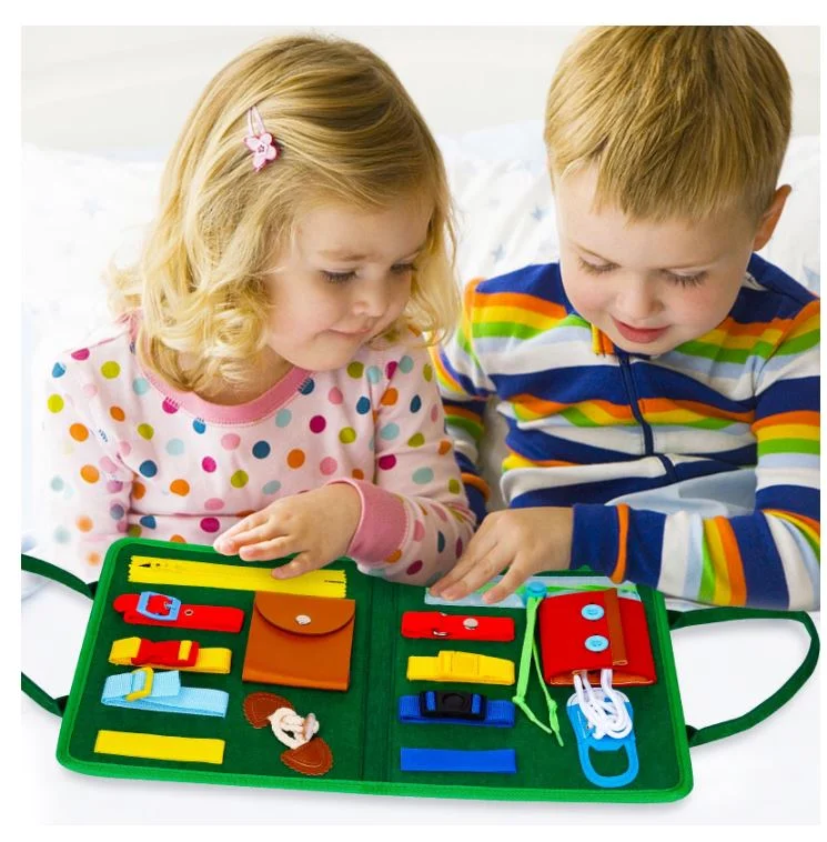 Jucarie-interactiva-educationala-senzoriala-Busy-Board-Montessori-carte-mapa-tip-gentuta-cu-multiple-activitati-ideala-pentru-calatorit-dezvolta-9.webp