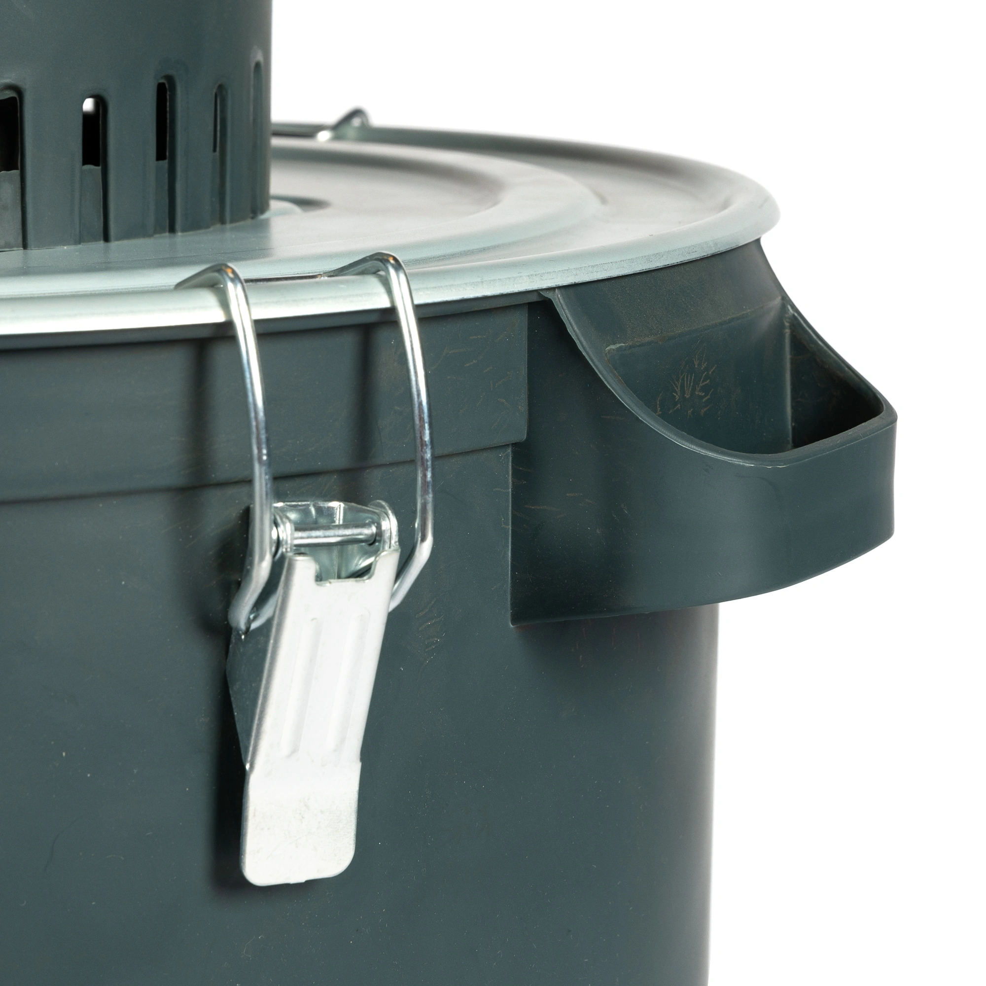 Moara-cereale-electrica-cu-galeata-60l-Micul-Fermier-70-100-kg-pe-ora-3.webp