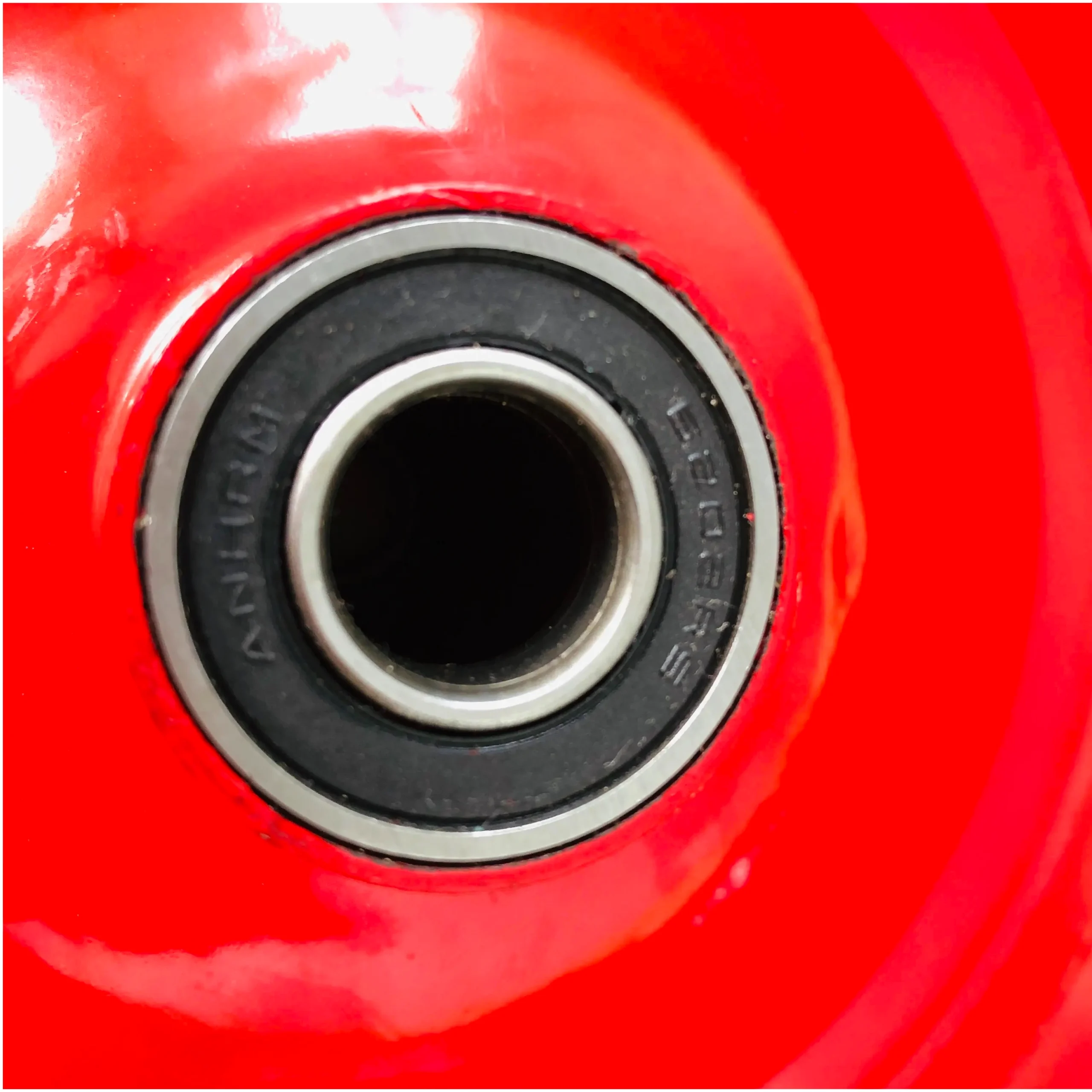 Roata-Roaba-3.00-8-cu-ax-subtire-3-scaled-1.webp