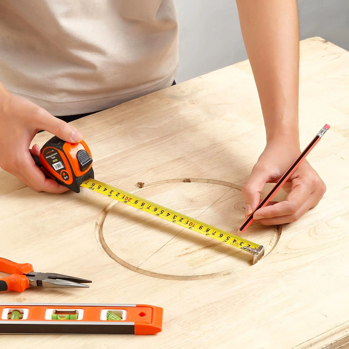 Ruleta-masurat-5m-x-25mm-metalica-carcasa-plastic-5.webp