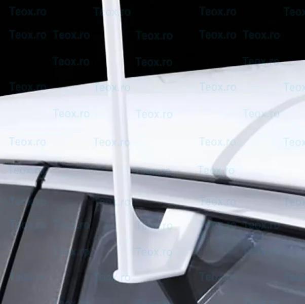 Steag-Romania-Masina-45×30-cm-cu-Suport-Auto-3.webp