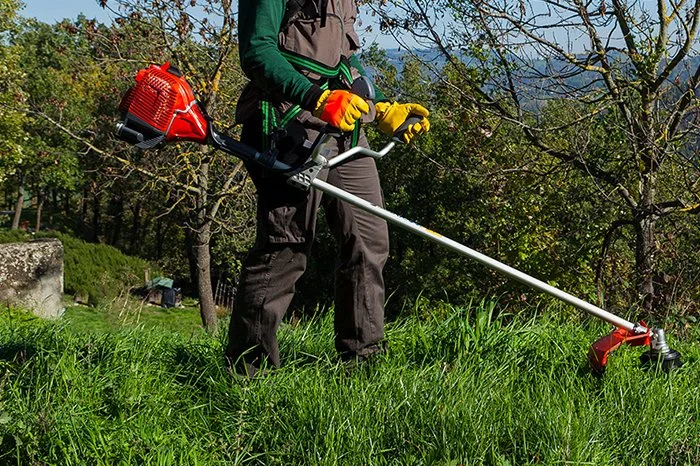 Aparatoare Motocoasa universala cutit, pentru tija 28mm,Totokita