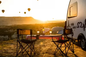 masa si scaunele perfecte pentru camping