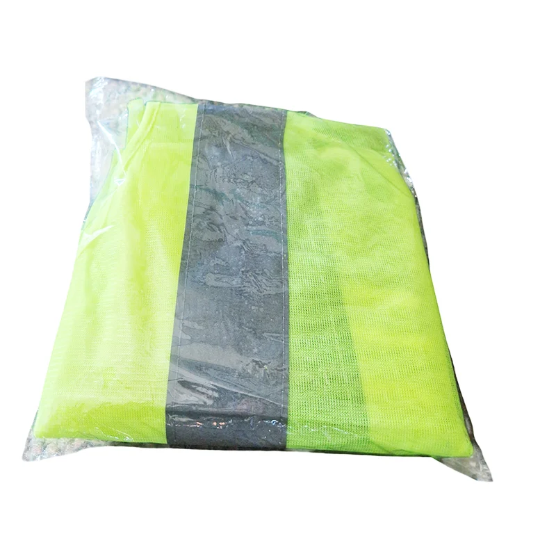Vesta Semnalizare Galben Neon Model Marimea XXL cu Banda Reflectorizanta (2) Vesta Semnalizare Galben Neon Model Marimea XXL cu Banda Reflectorizanta