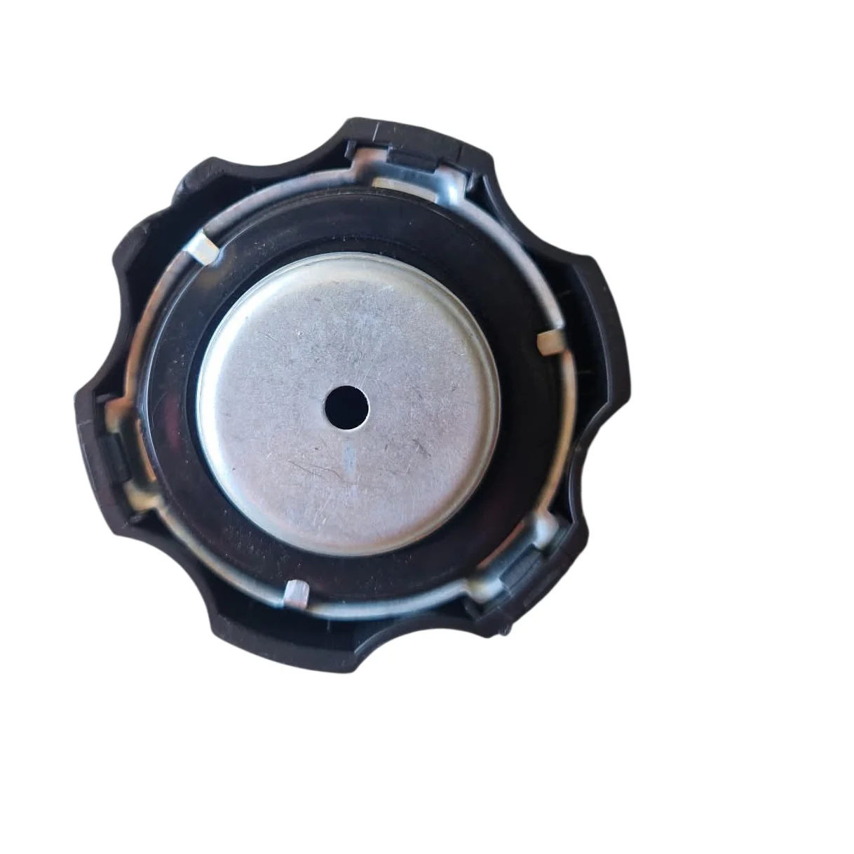 Buson rezervor cu filet compatibil Honda, Ruris DAC Motocultor Motopompa Generator (2) Buson rezervor cu filet compatibil Honda, Ruris DAC